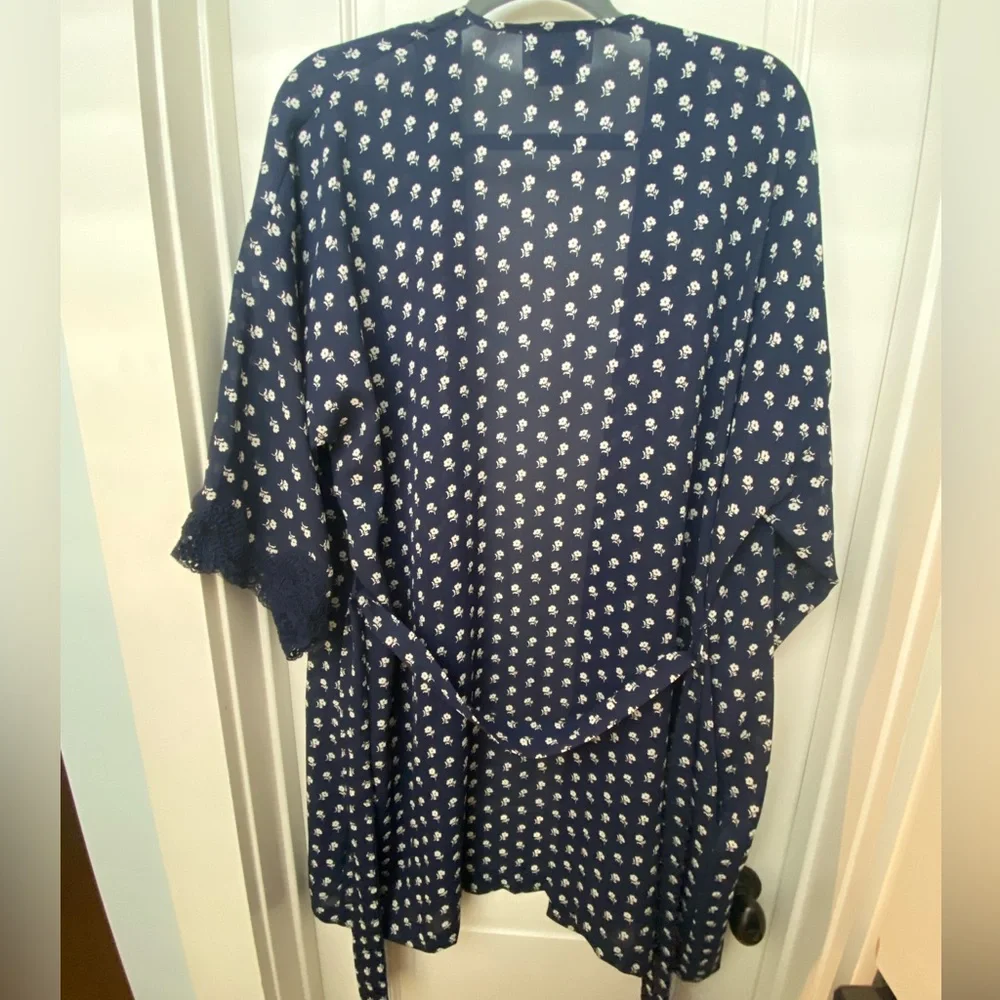 Valentino Vintage Navy & White Robe Small